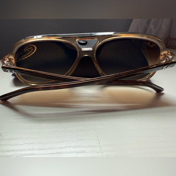 Ray-Ban
Bill 56mm Gradient
Square Sunglasses - Picture 4 of 7